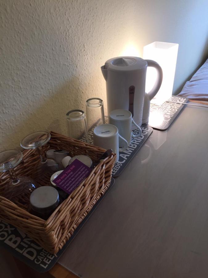 The Holly Tree Bed & Breakfast CBG Dış mekan fotoğraf